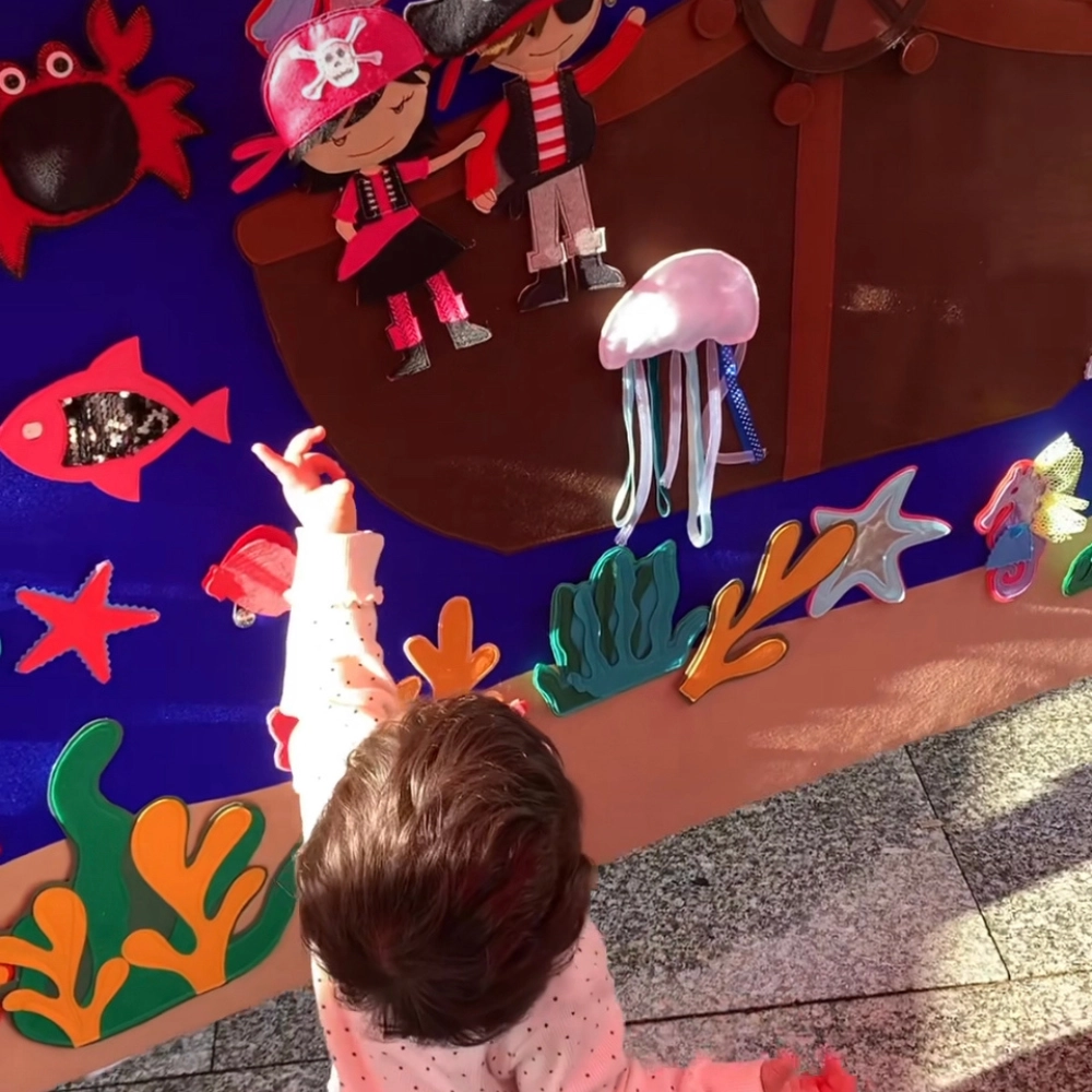 MURAL DIDÁCTICO SENSORIAL AVENTURA PIRATA (150x200 cm)