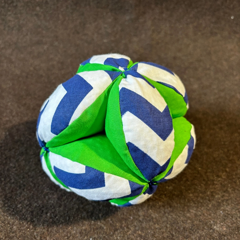 PELOTA MONTESSORI (AZUL)