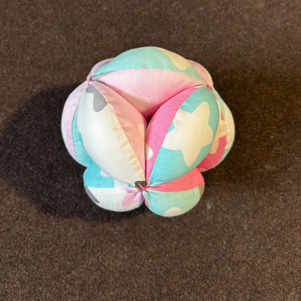 PELOTA MONTESSORI (ROSA) PELOTA MONTESSORI (ROSA)