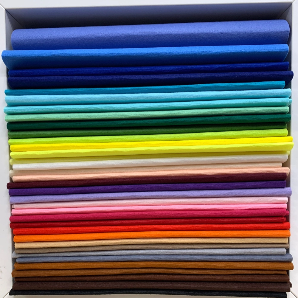 SOLITONE HARD FELT PACK DE 35 COLORES HOJAS 30X20 CM 1.2MM
