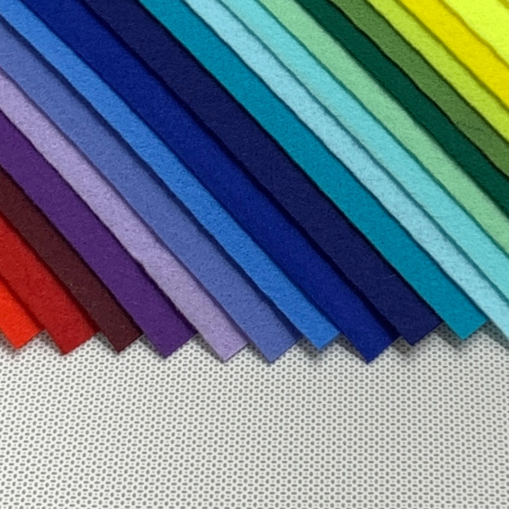 SOLITONE HARD FELT PACK DE 35 COLORES HOJAS 30X20 CM 12MM