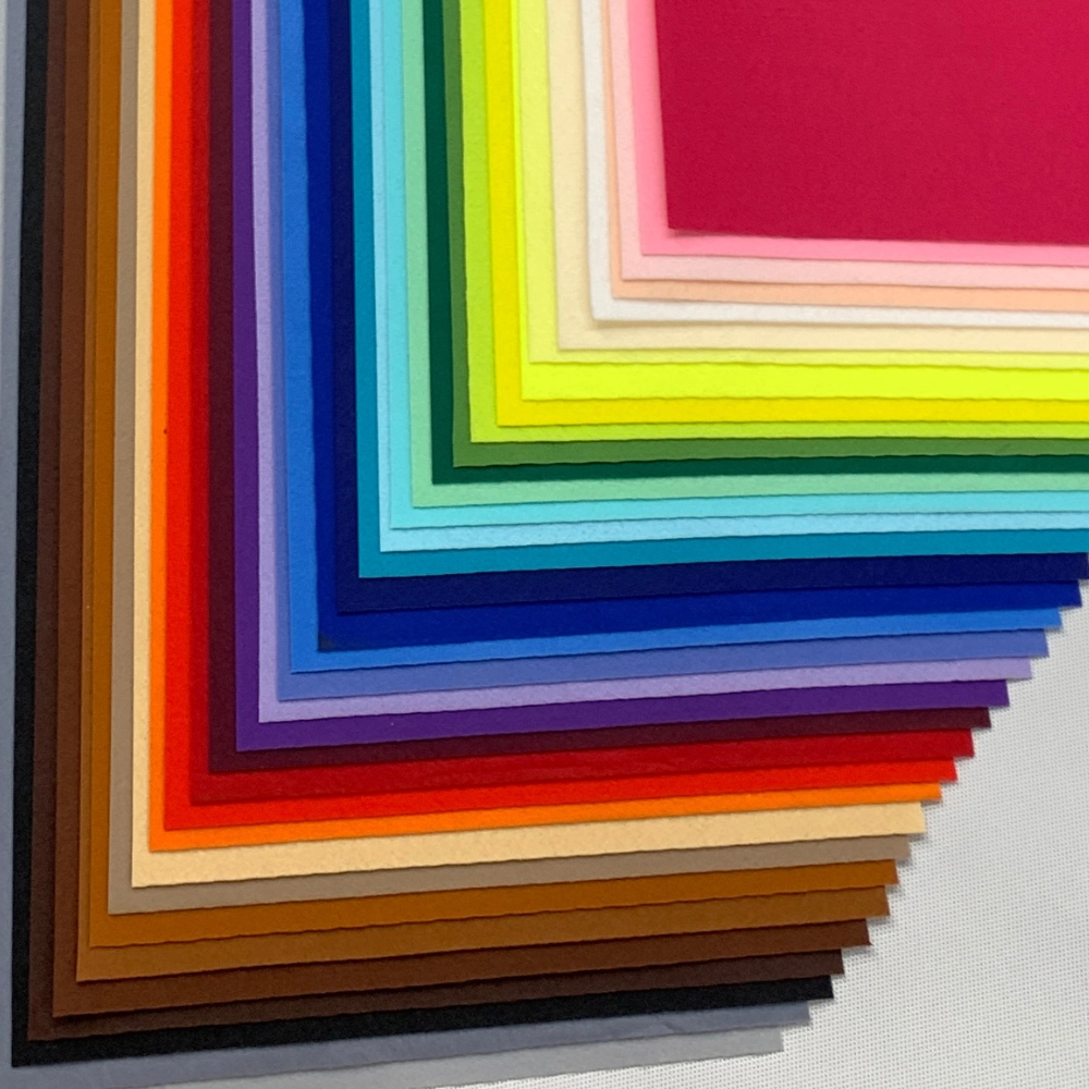 SOLITONE HARD FELT PACK DE 35 COLORES HOJAS 30X20 CM 12MM