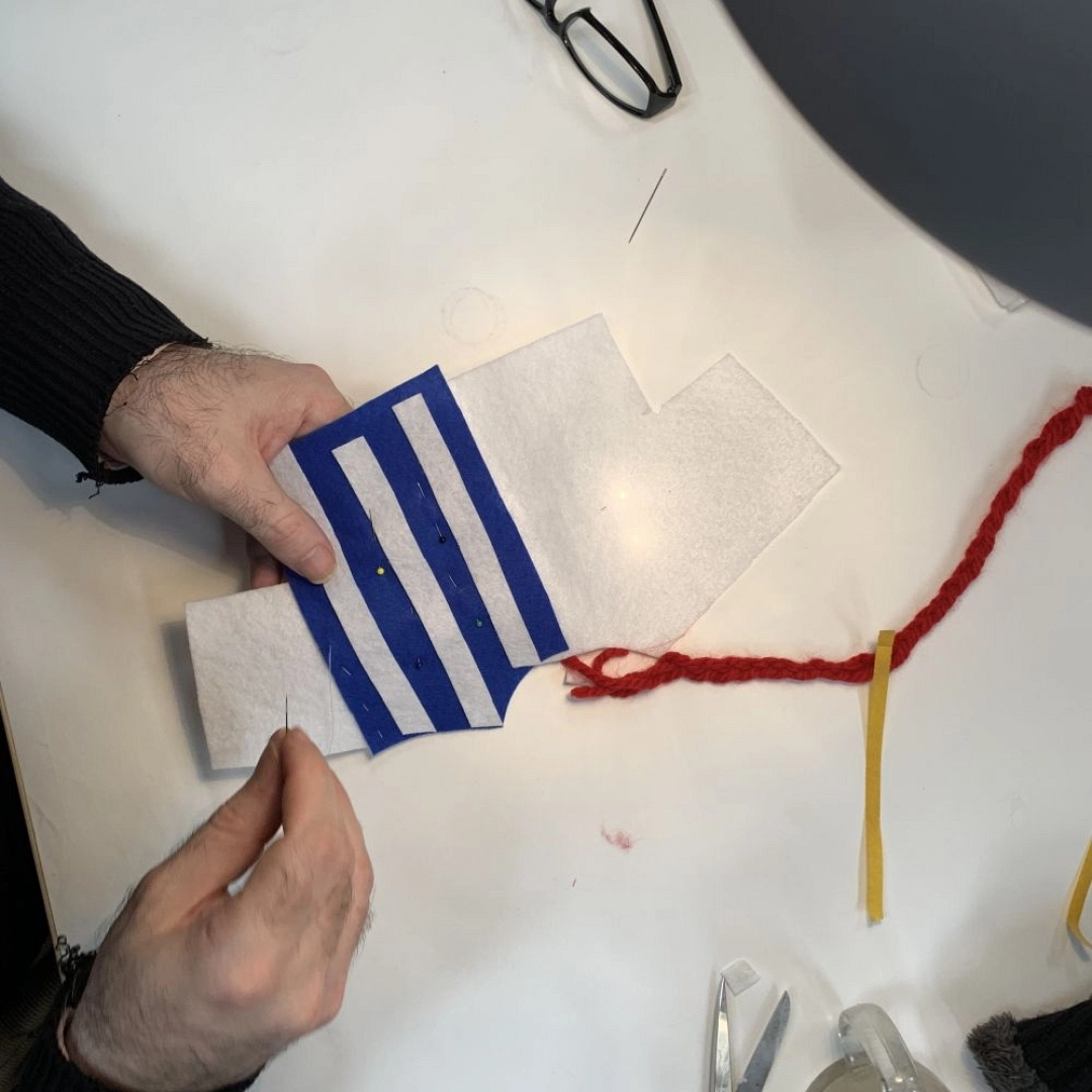 Taller: Clases Particulares de Manualidades para Adultos con Parálisis Cerebral Taller: Clases Particulares de Manualidades para Adultos con Parálisis Cerebral