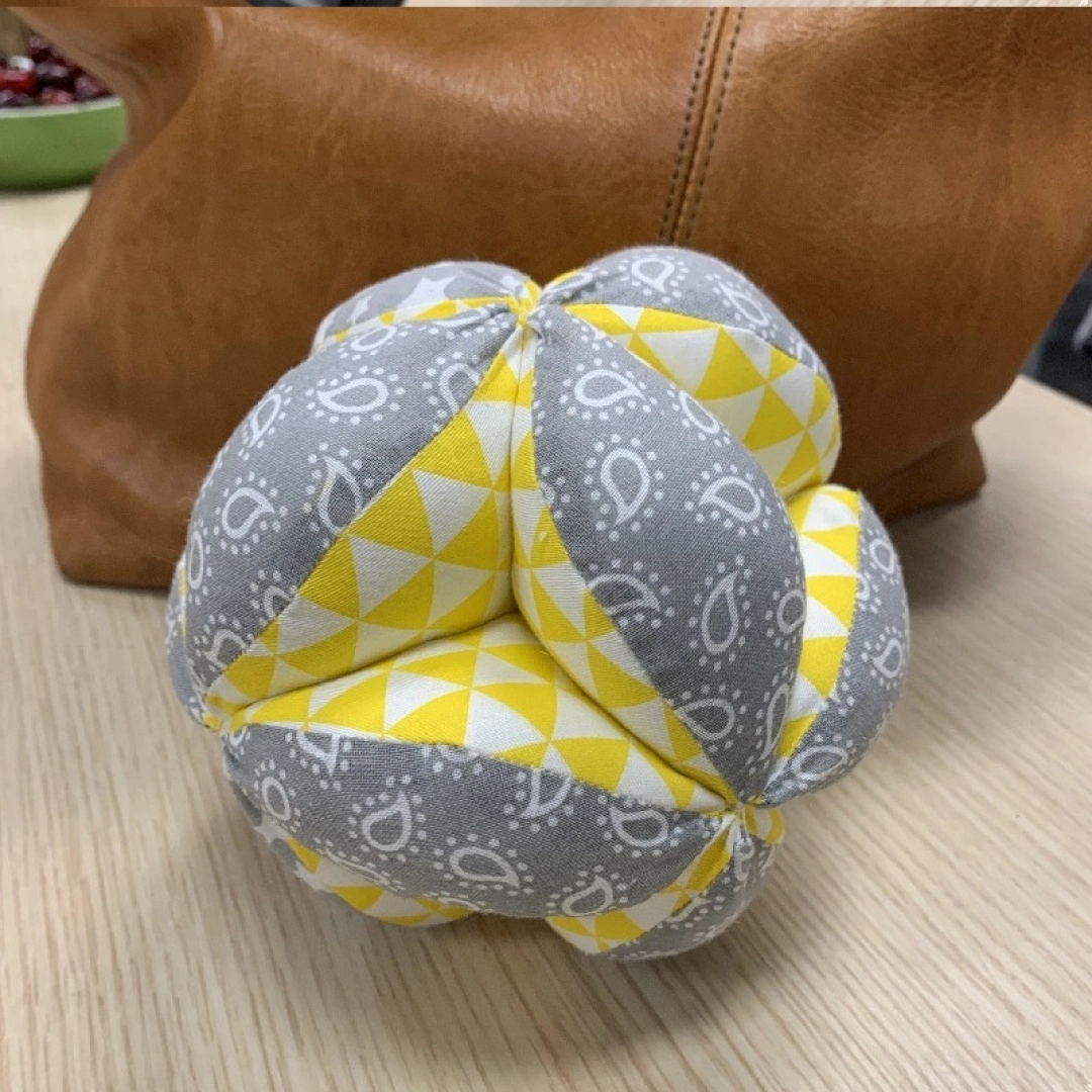 Taller creativo para adultos: Crea tu propia pelota Montessori sensorial-(Habian/Errenteria)