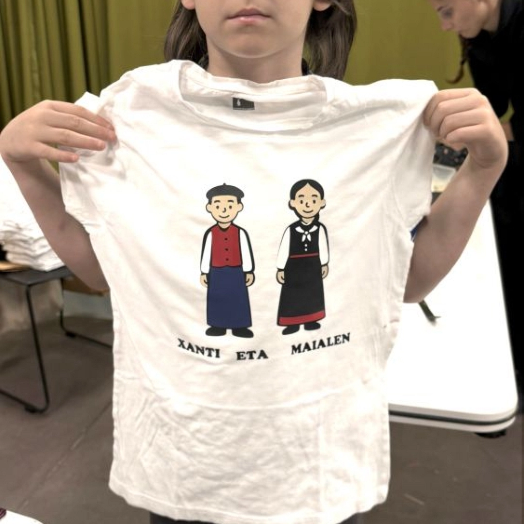 Taller infantil: Camisetas con vinilo textil de Xanti eta Maialen — Lekuona, Errenteria