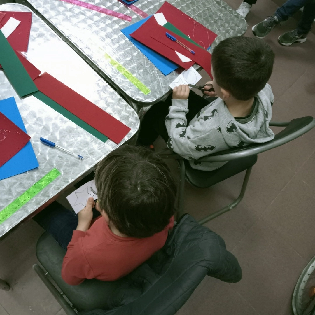 Taller infantil: Crea tu tres en raya de fieltro-(Asociación de Vecinos Alaberga/Errenteria)