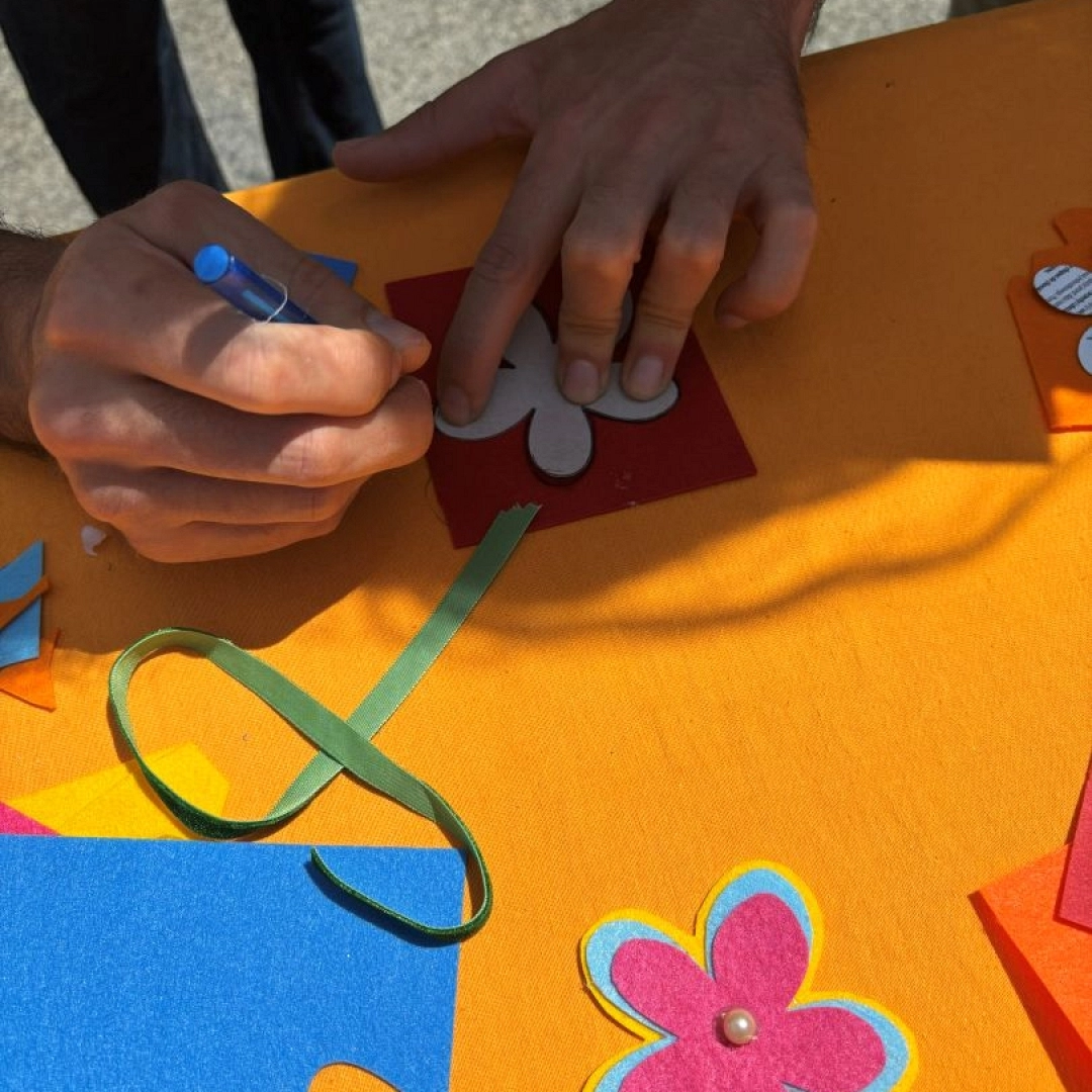 Taller infantil: Llavero de Flor de Primavera-(Feria de artesanía, Kolore Kolore/Irún)