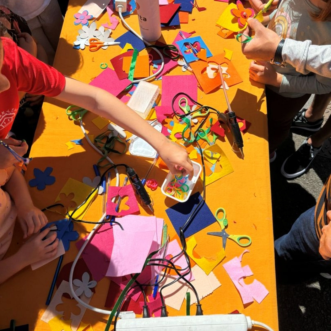 Taller infantil: Llavero de Flor de Primavera-(Feria de artesanía, Kolore Kolore/Irún)