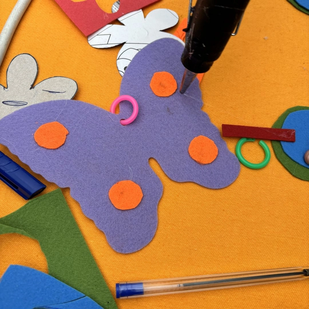 Taller infantil: Llavero de Flor de Primavera-(Feria de artesanía, Kolore Kolore/Irún)