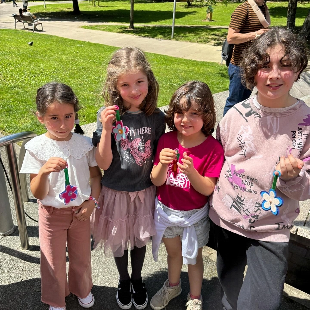 Taller infantil: Llavero de Flor de Primavera-(Feria de artesanía, Kolore Kolore/Irún)