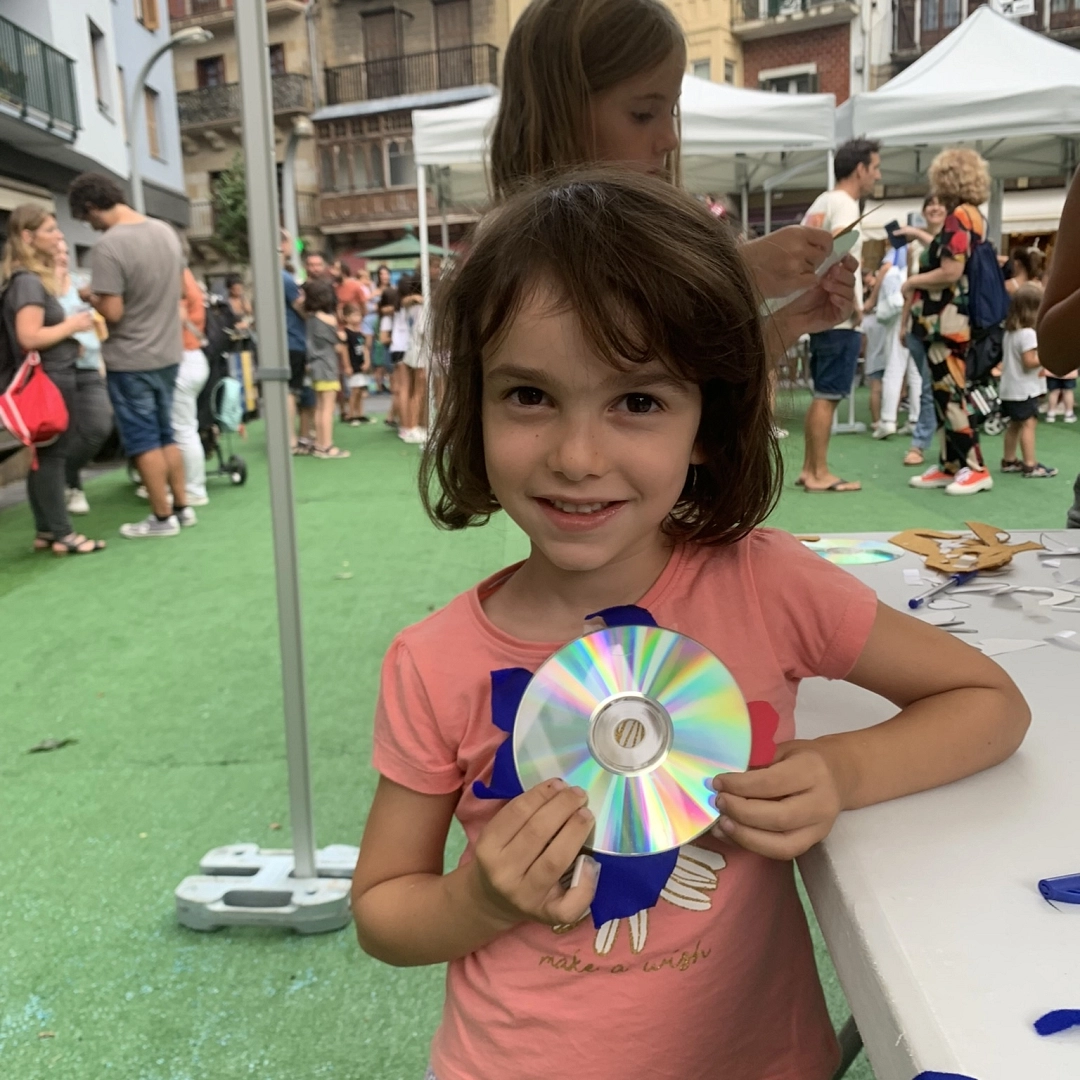 Taller infantil: Peces con CD Reciclados (Atlantikaldia, Errenteria)