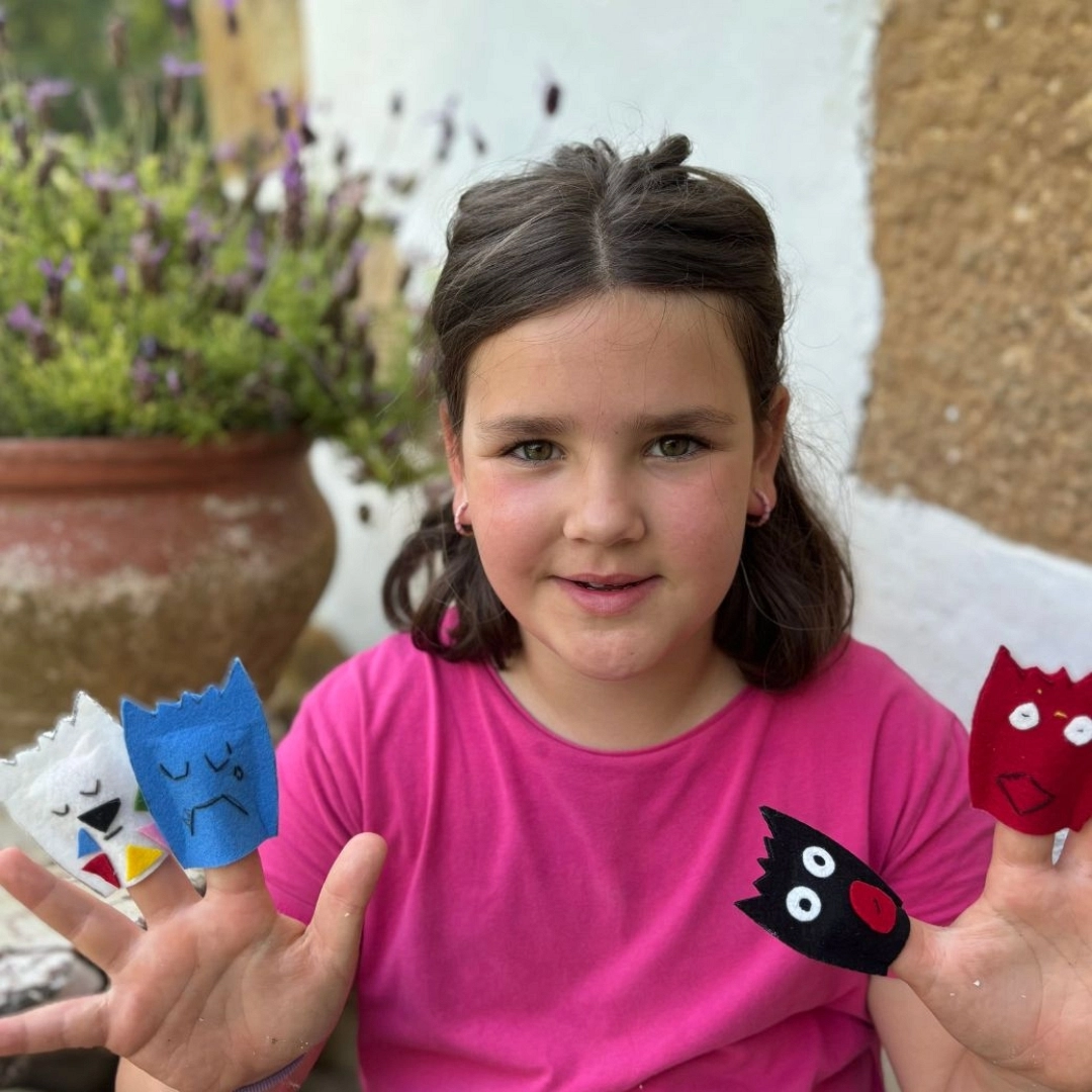 Taller infantil personalizado: Títeres de Monstruos de Colores — Educación emocional (Zegama/Oilotegi) Taller infantil personalizado: Títeres de Monstruos de Colores — Educación emocional (Zegama/Oilotegi)