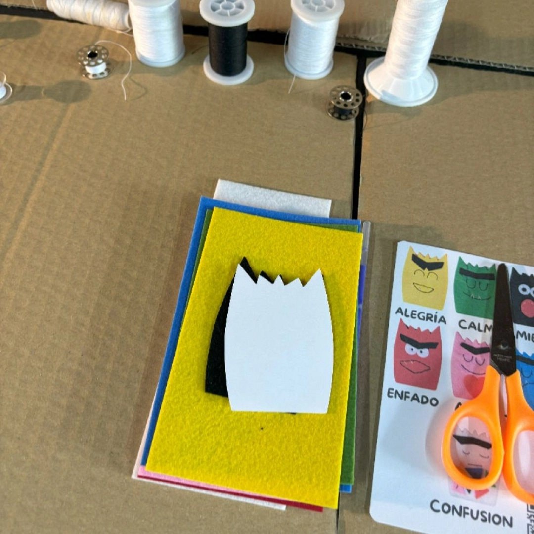 Taller infantil personalizado: Títeres de Monstruos de Colores — Educación emocional (Zegama/Oilotegi) Taller infantil personalizado: Títeres de Monstruos de Colores — Educación emocional (Zegama/Oilotegi)