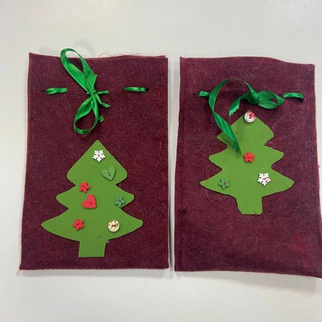 Taller infantil: Saquito de Navidad en fieltro — Asociación de Vecinos de Alaberga, Errenteria