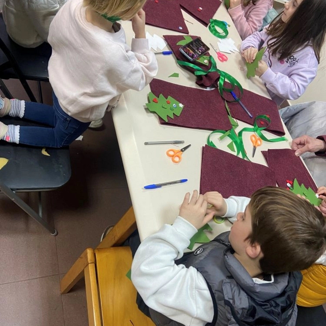 Taller infantil: Saquito de Navidad en fieltro — Asociación de Vecinos de Alaberga, Errenteria