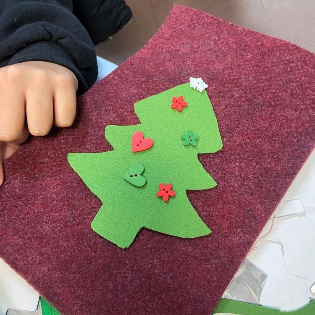 Taller infantil: Saquito de Navidad en fieltro — Asociación de Vecinos de Alaberga, Errenteria
