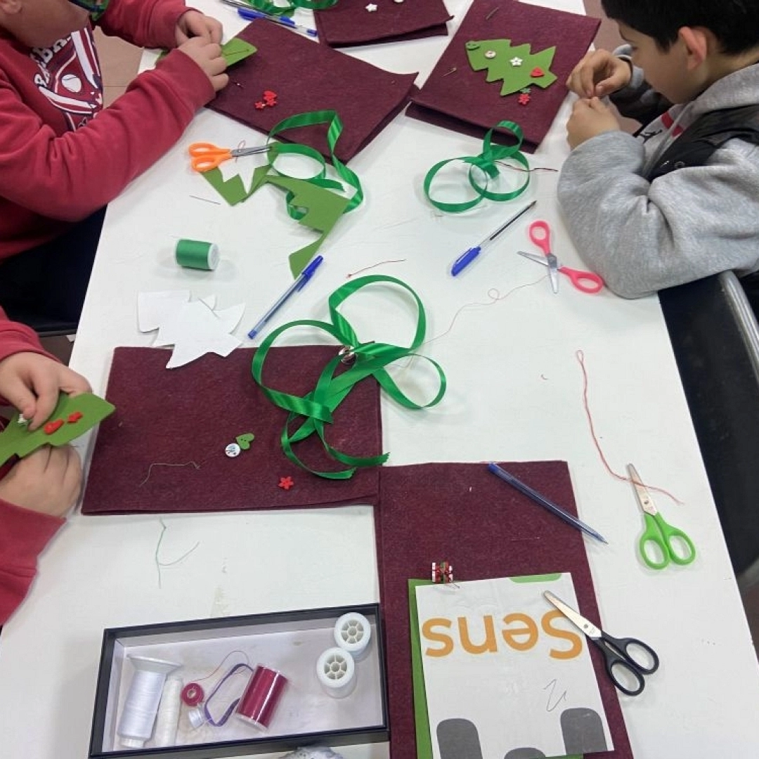 Taller infantil: Saquito de Navidad en fieltro — Asociación de Vecinos de Alaberga, Errenteria
