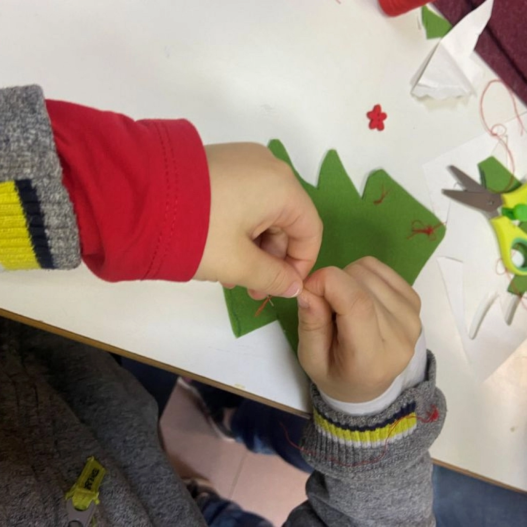 Taller infantil: Saquito de Navidad en fieltro — Asociación de Vecinos de Alaberga, Errenteria