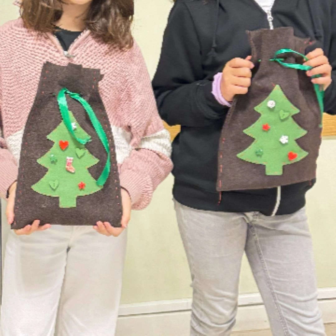 Taller infantil: Saquito de Olentzero en fieltro — Asociación de Vecinos de San Miguel, Irún