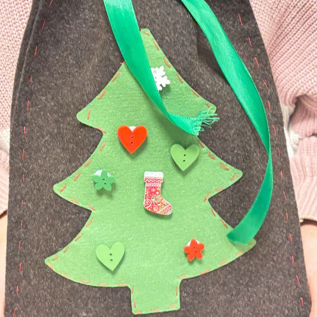 Taller infantil: Saquito de Olentzero en fieltro — Asociación de Vecinos de San Miguel, Irún