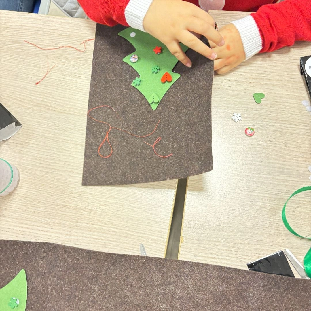 Taller infantil: Saquito de Olentzero en fieltro — Asociación de Vecinos de San Miguel, Irún