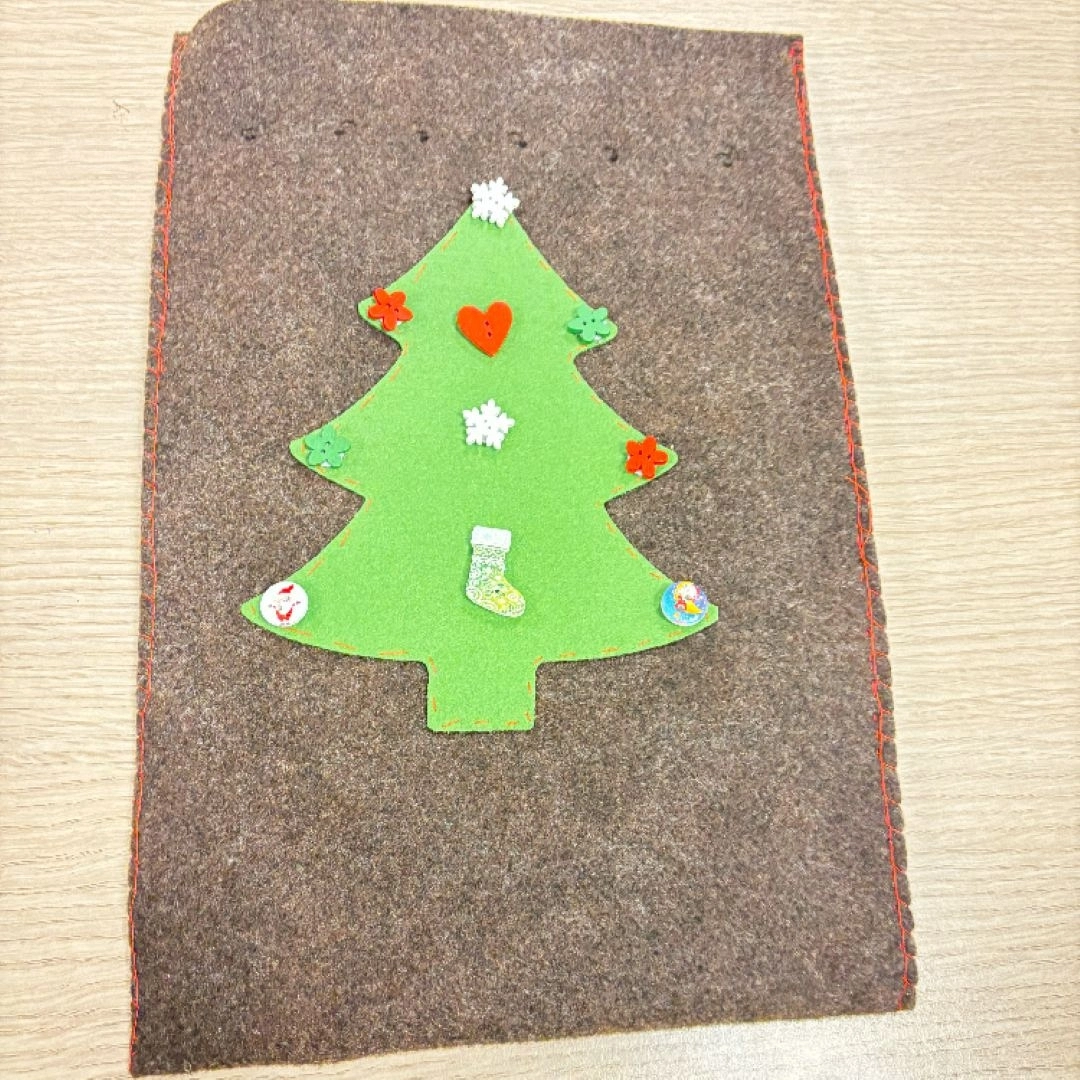 Taller infantil: Saquito de Olentzero en fieltro — Asociación de Vecinos de San Miguel, Irún