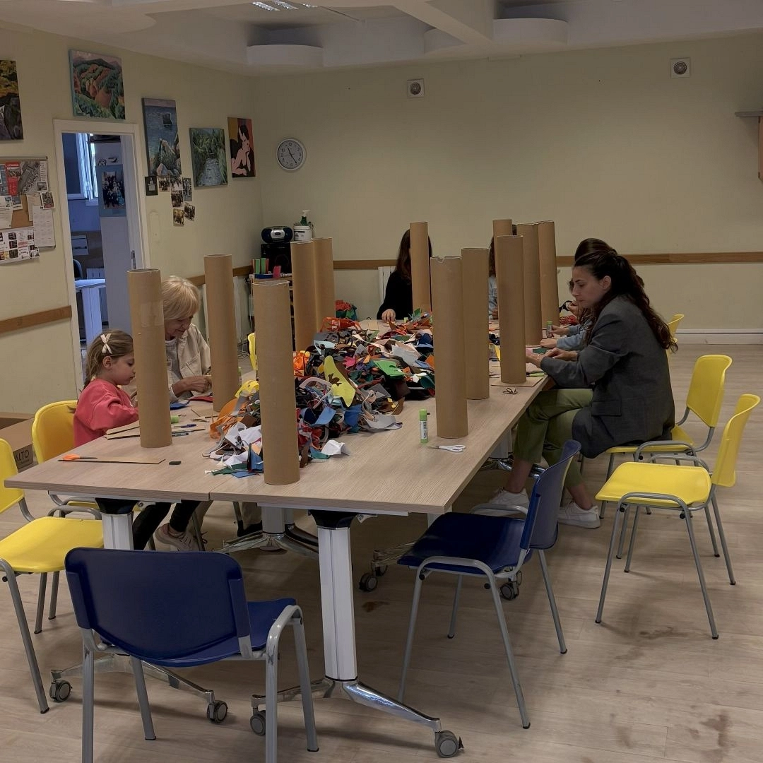 Taller infantil y familiar: Tótem de cartón y fieltro — Asociación de Vecinos de San Miguel, Irun