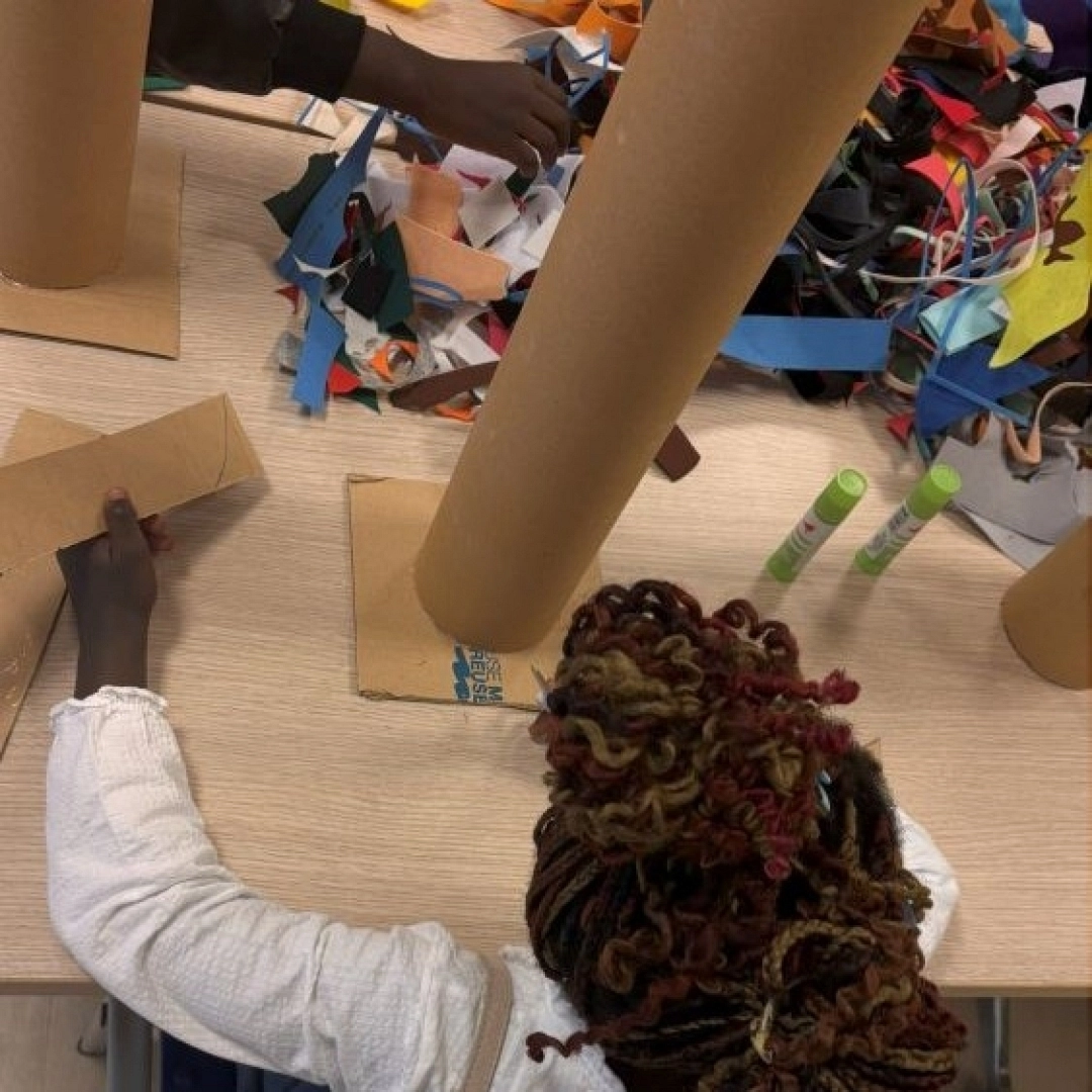 Taller infantil y familiar: Tótem de cartón y fieltro — Asociación de Vecinos de San Miguel, Irun