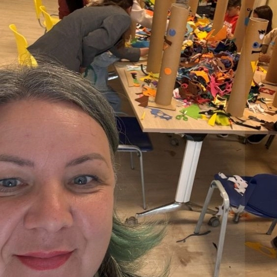 Taller infantil y familiar: Tótem de cartón y fieltro — Asociación de Vecinos de San Miguel, Irun