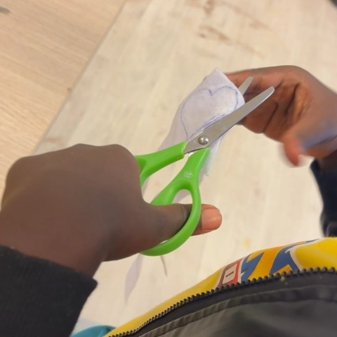 Taller infantil y familiar: Tótem de cartón y fieltro — Asociación de Vecinos de San Miguel, Irun